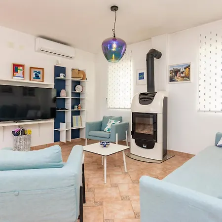 3 Bedroom Pet Friendly In * Žman