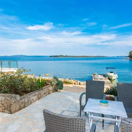 3 Bedroom Pet Friendly In * Žman