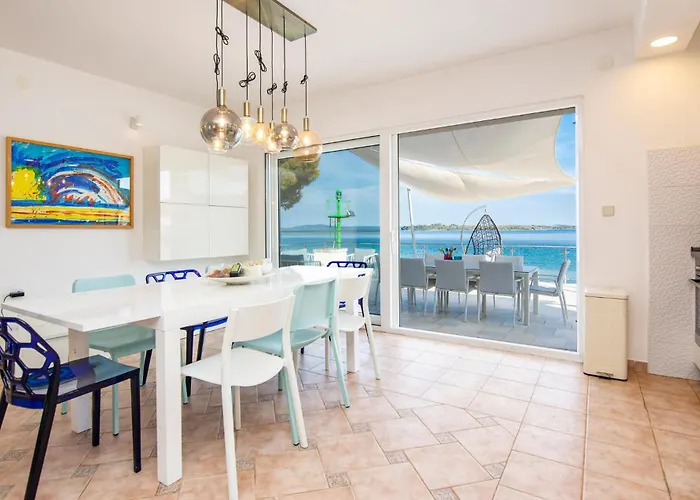 Vikendica 3 Bedroom Pet Friendly In Zman