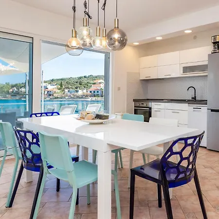 3 Bedroom Pet Friendly In Ferienhaus
