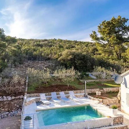 3 Bedroom Pet Friendly In Holiday home