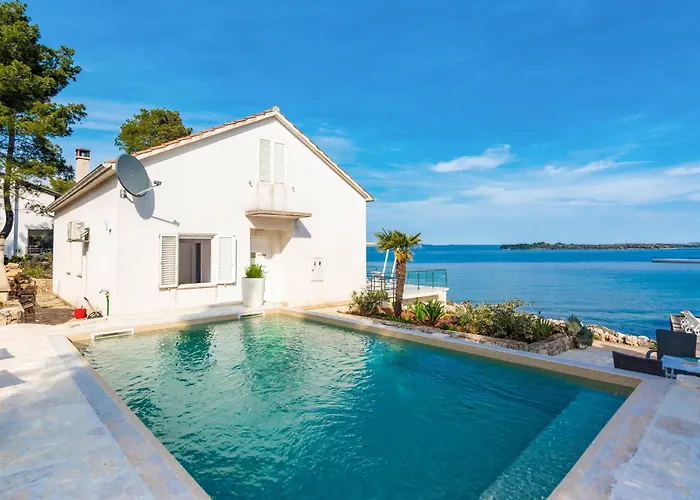 Сasa de vacaciones 3 Bedroom Pet Friendly In Žman